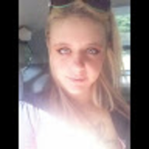 Meet your Posher, Jessica - Picture 1 of 1